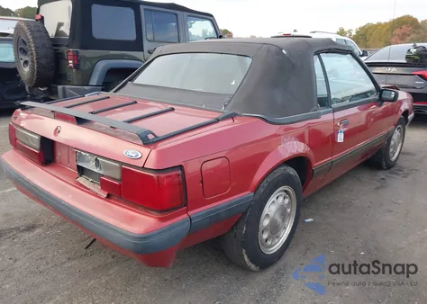 1990 Ford Mustang Lx z USA, uszkodzony, nr VIN 1FACP44A2LF195139